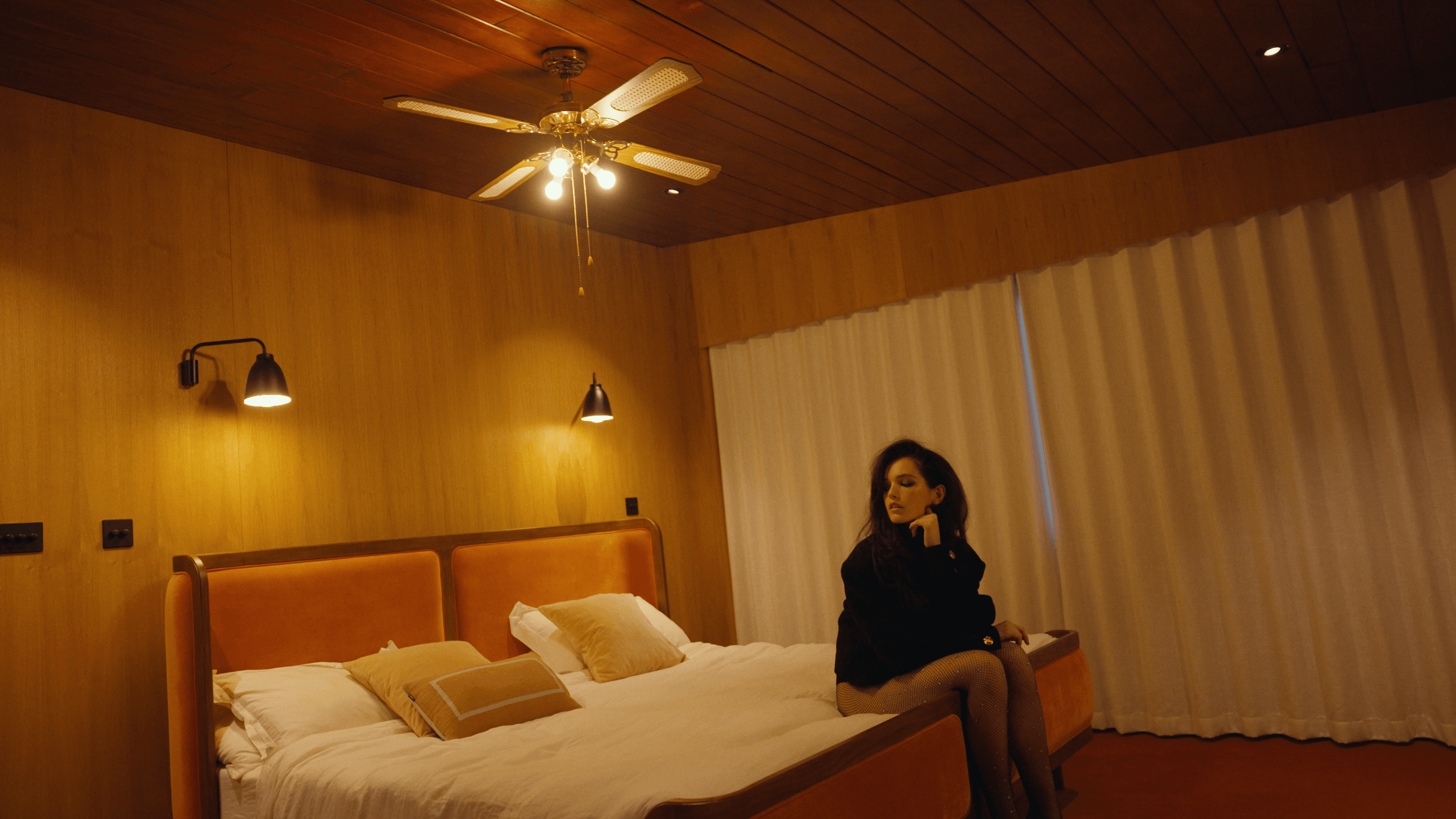 yomi_bz010b_black_blazer_stills